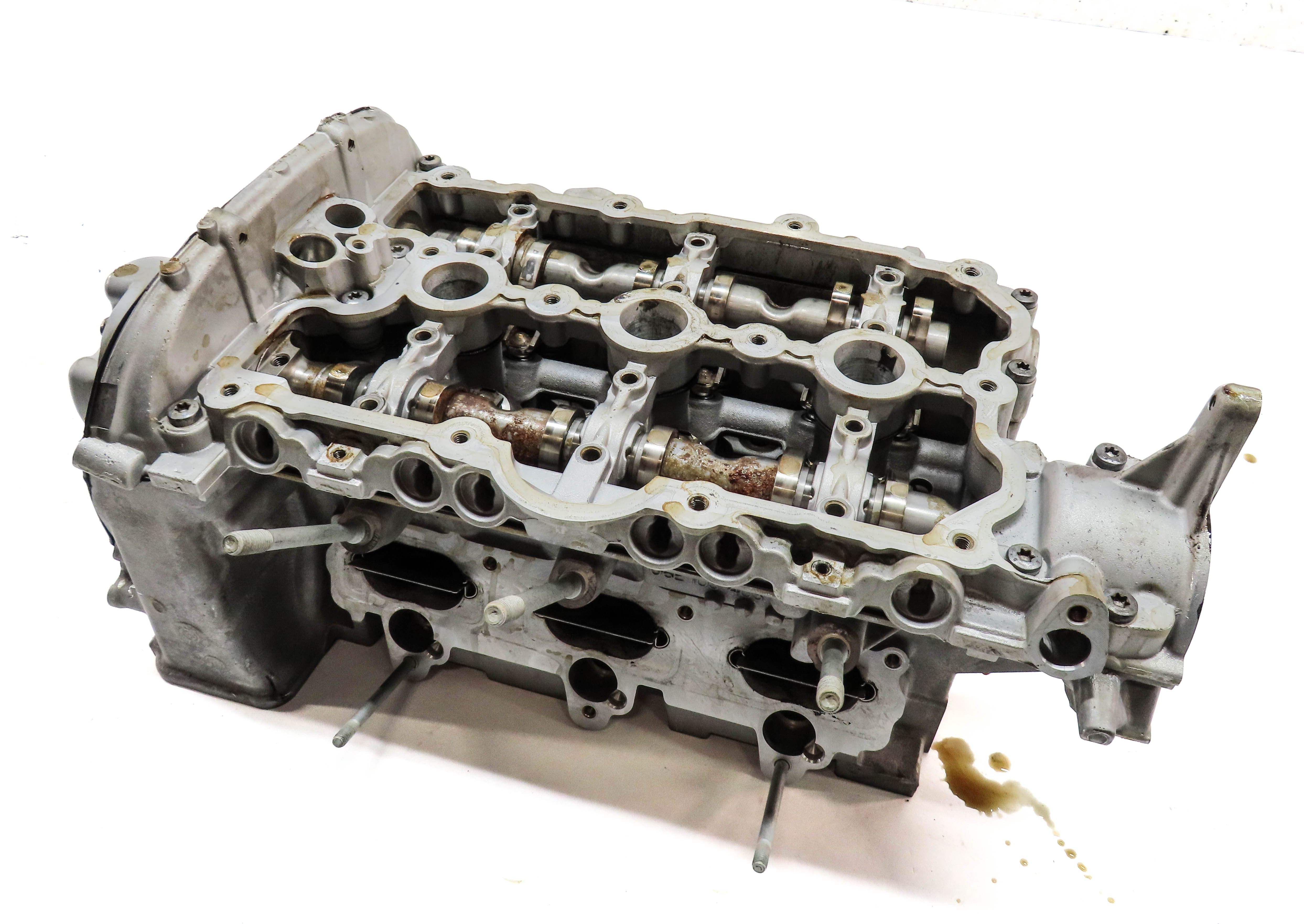 11-18 PORSCHE CAYENNE PANAMERA (958 970) 3.0L HYBRID ENGINE - LEFT CYLINDER HEAD — exact item pictured